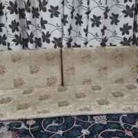پشتی و تشکچه