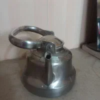 کتری برنجی روسی قدیمی|کلکسیون اشیاء عتیقه|شیراز, رکن‌آباد|دیوار