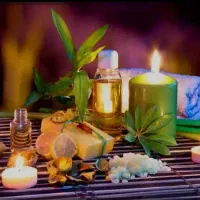 ماساژ درمانی و ریلکسی همراه با روغن ماساژ