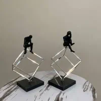 مجسمه دکوری مکعب و گوی جفتی