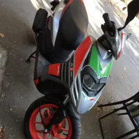 آپریلیا SR150