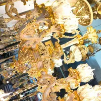 لوستر میخک بزرگ 6شاخه 15 لامپه طلاکوب ۲توری ۲طبقه