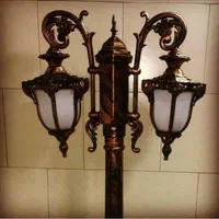 چراغ باغ حیاطی دیواری مدل صدف