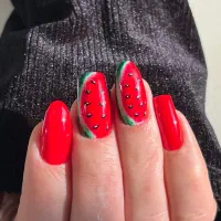 خدمات ناخن در صادقیه (مترو)