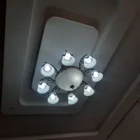 لوستر پر نور و جذاب