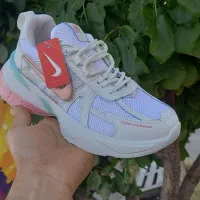 کفش|کیف، کفش، کمربند|ماهنشان, |دیوار