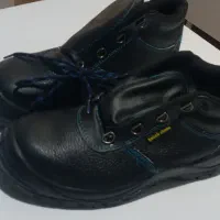 کفش ایمنی|کیف، کفش، کمربند|شیراز, انجیر|دیوار