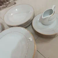 چینی 24 نفره دور طلا|ظروف سرو و پذیرایی|قم, آزادگان|دیوار