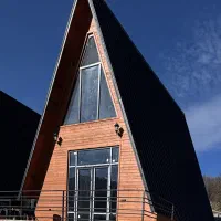 اجاره کلبه سوئیسی چمستان لاویج