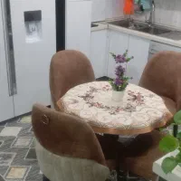 میز نهار خوری ۴ نفره در حد نو|میز و صندلی غذاخوری|اشتهارد, |دیوار