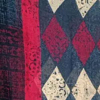 تعدادی شال و روسری کاملا نو استفاده نشده