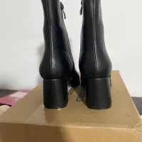 نیم بوت نو نو|کیف، کفش، کمربند|هشتگرد, شهرک راه آهن|دیوار