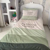 تخت و کمد و میزتحریر کتابخانه