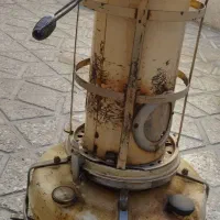 چراغ قدیمی|بخاری، هیتر، شومینه|اشترینان, |دیوار