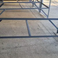 تخت خواب فلزی دستساز  کاملاً نو و سفارشی