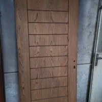 رنگ امیزی درب چوبی مصنوعات چوبی