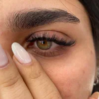 کاشت مژه و  اکستنشن مژه  ولیفت ابرو