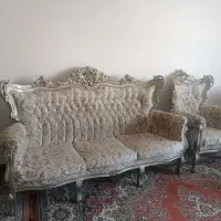 مبل نه نفره همراه با سه میز عسلی