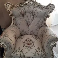 مبل و ناهار خوری به همراه بوفه و ساعت