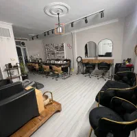 اجاره صندلی به ناخنکار