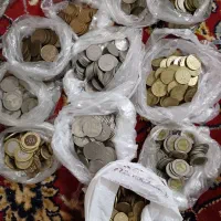 تعدادی سکه جمهوری کلکسیونی