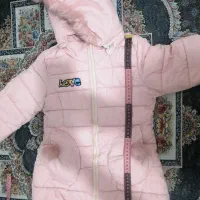 کفش و لباس بچگانه