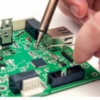 استخدام تعمیرکار الکترونیک