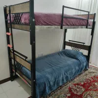 تخت دوطبقه فلزی