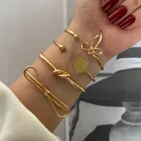 بنگل|بدلیجات|سبزوار, قلعهنو دهزار|دیوار