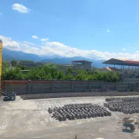 کارگر جهت کار در کارگاه بلوک زنی