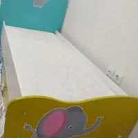 سرویس کامل تخت و کمد برند اپادانا طرح فیلی|تخت و سرویس خواب|گرگان, |دیوار