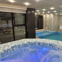 ویلایی ۶۳۰ متر بنا با استخر و جکوزی