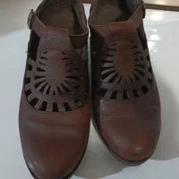 کفش چرم زنانه سایز ۴۰
