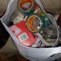 وسایل خرازی به خاطر جمع کردن مغازه