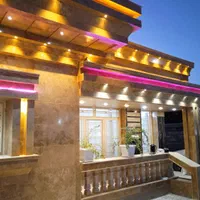 ویلاباغ مجهز 1100متری در مجتمع پزشکان