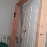 در چوبی با چهار چوب
