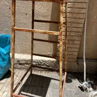 چهارپایه آهنی و زیر کولری
