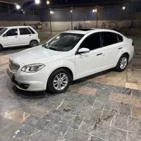 برلیانس ۳۳۰