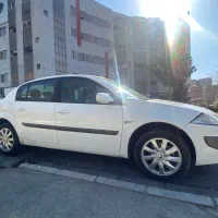 مگان ۲۰۰۰ اتومات