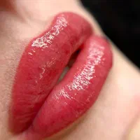 مدل برای میکروبلدینگ، شیدینگ لب، خط چشم، ریموو