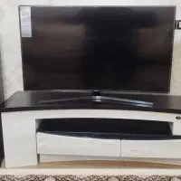 میز تلوزیون منحنی