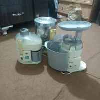 سماور آبمیوه گیری. با سبزی خوردکن