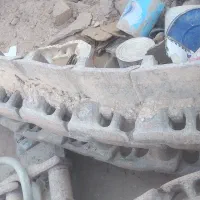 دو رشته زنجیر بلدوزر۱۵۵|ماشین‌آلات صنعتی|دلیجان, |دیوار