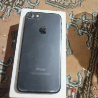 یک عدد ایفون 7حافظه 128ب فروش میرسه