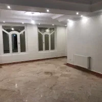 ۱۰۰ متر دفترکار میدان انقلاب دانشگاه تهران