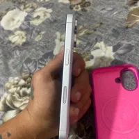 ایفون16نرمال