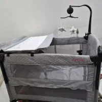 تخت و پارک کنار مادر فیکشن-روروئک