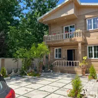 ویلای دوبلکس۳۵۰مترمدارک کامل برجاده اصلی(خشکبیجار)