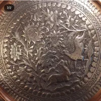 دیوار کوب مسی قدیمی و یک عدد شکلات خوری برنجی