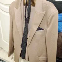 کت و شلوار|لباس|مشکیندشت, |دیوار